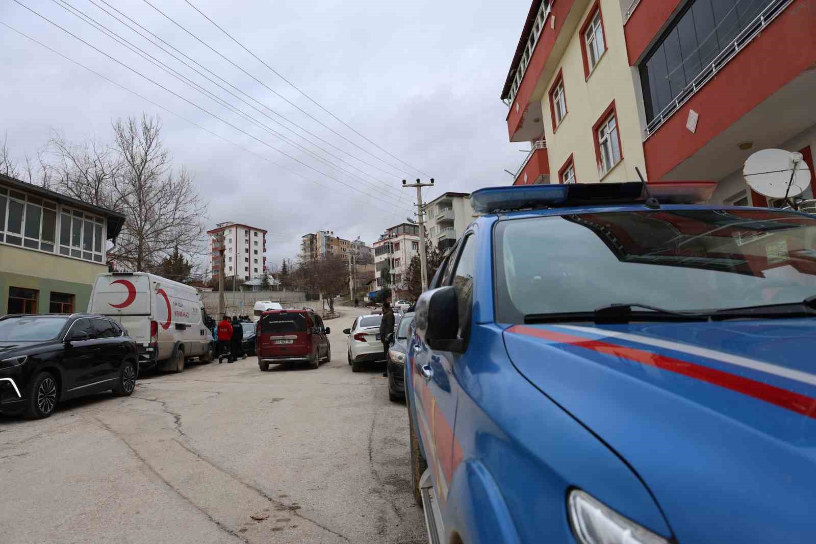 Vali Hatipoğlu kayıp şahıs için, "Maalesef henüz olumlu bir haber alamadık"
