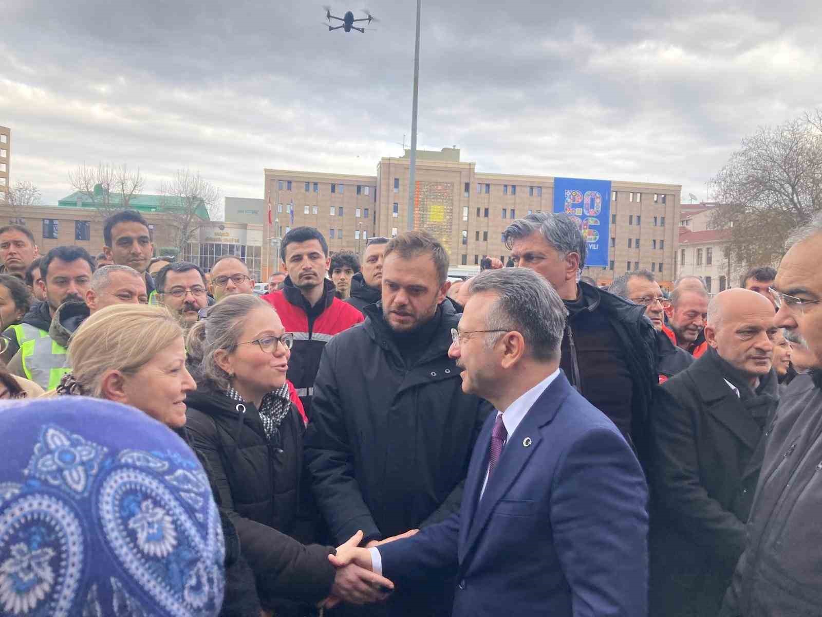 Vali Hüseyin Aksoy, görev süresinin dolmasıyla valilik makamından ayrıldı
