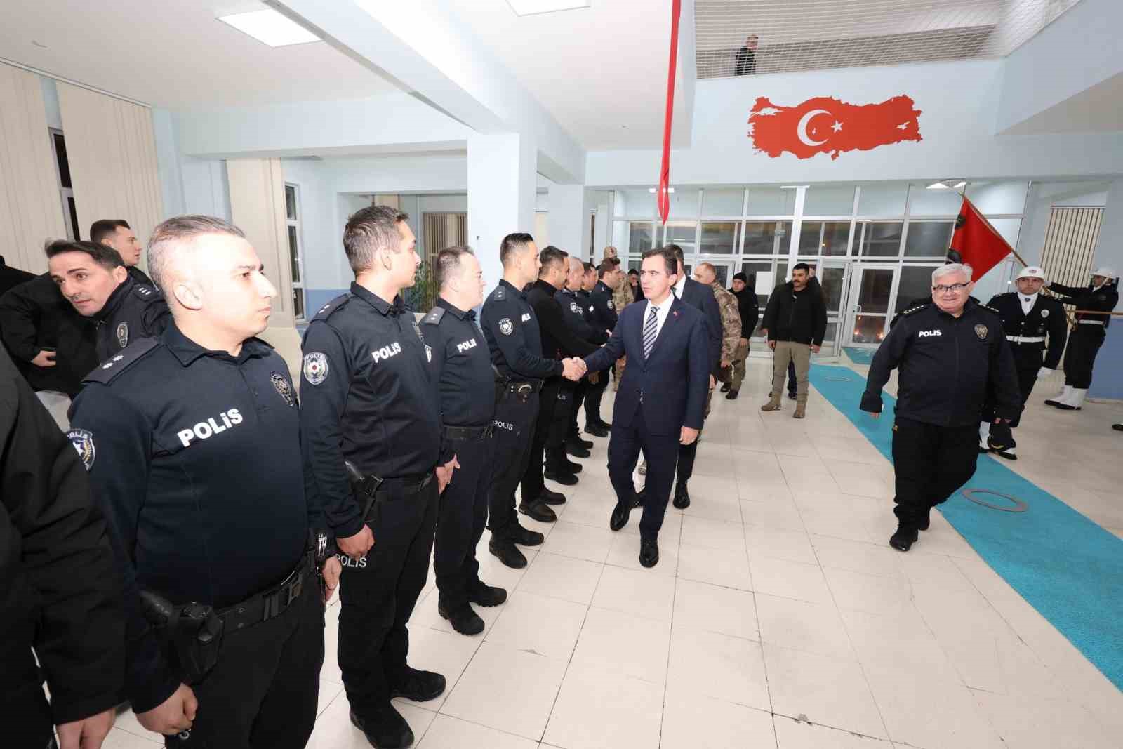 Vali Karakaya’dan yeni yıl ziyaretleri
