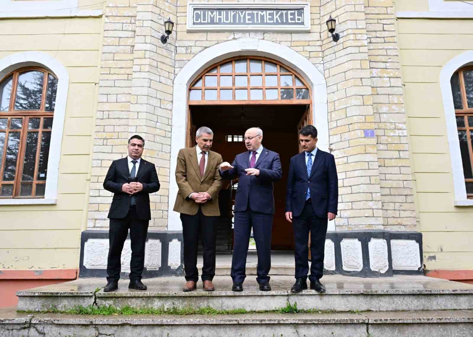 Vali Köşger, Acıpayam’da temaslarda bulundu
