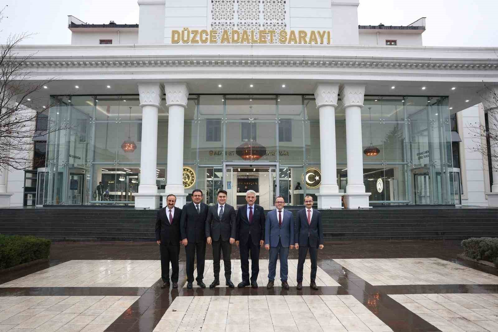 Vali Makas’tan, Başsavcı Emre’ye ziyaret
