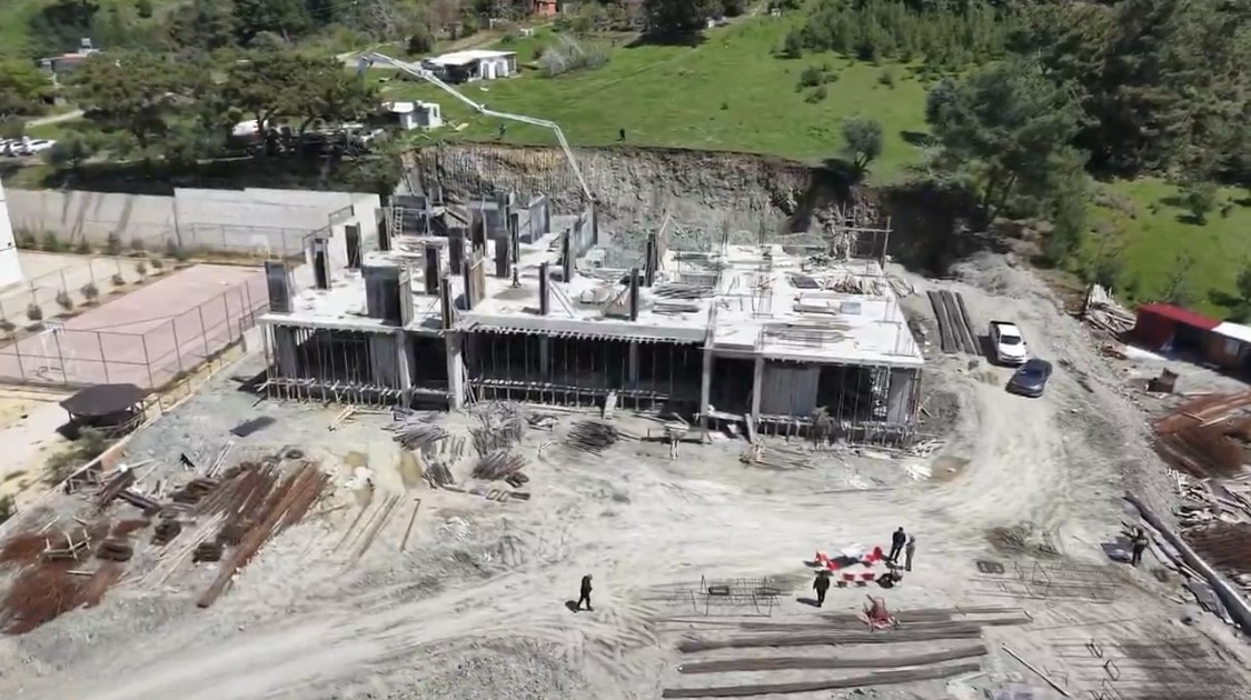 Vali Masatlı Belen’de okul inşaatını inceledi
