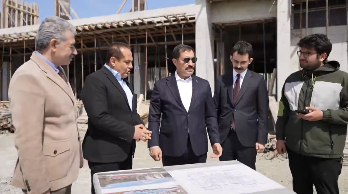 Vali Masatlı Belen’de okul inşaatını inceledi
