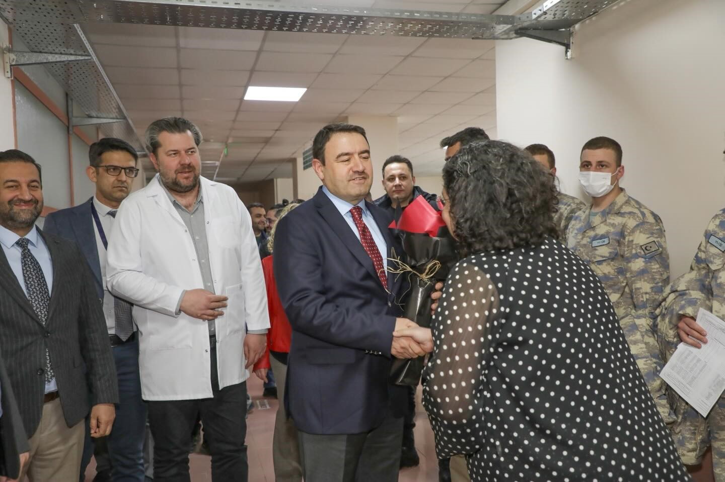 Vali Musa Işın, ÇÖZGEM’de incelemelerde bulundu
