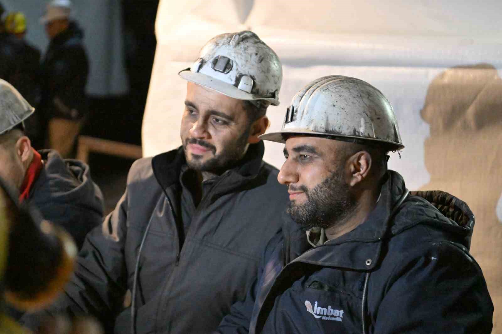 Vali Özkan, yeni yılı madencilerle birlikte karşıladı
