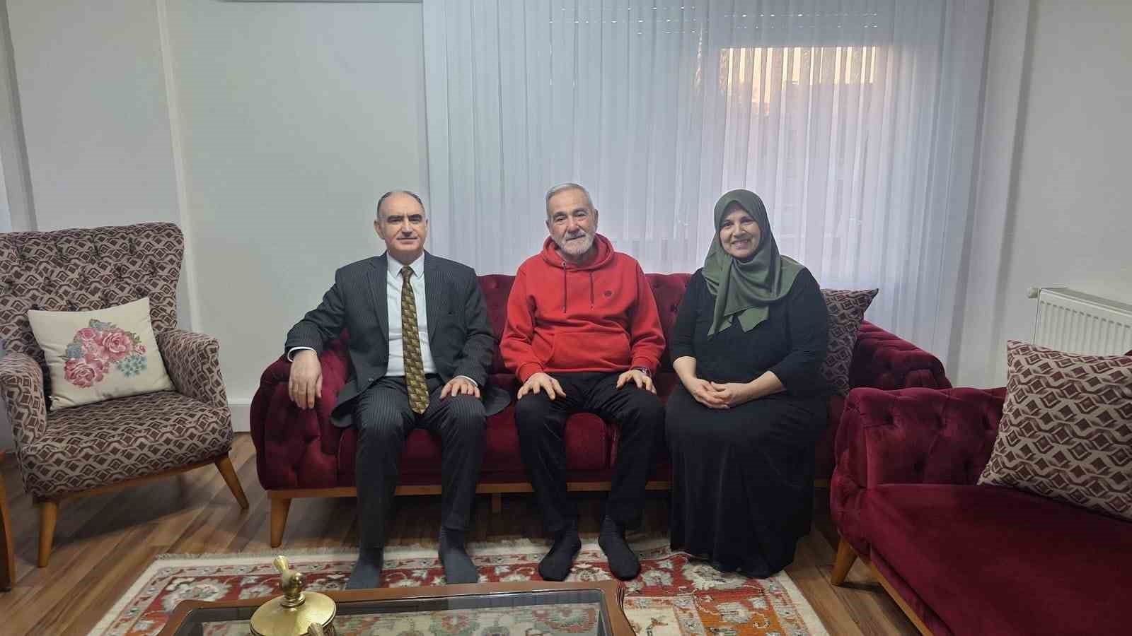 Vali Özkan’dan şehit ve gazi ailelerine ziyaret
