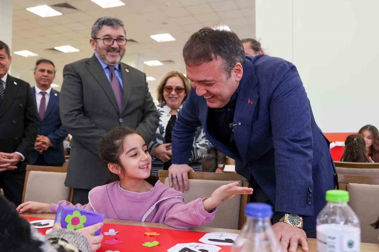 Vali Sözer, ‘Çocuk Gelişimi Öğrencileri Materyalde Buluşuyor’ etkinliğine katıldı
