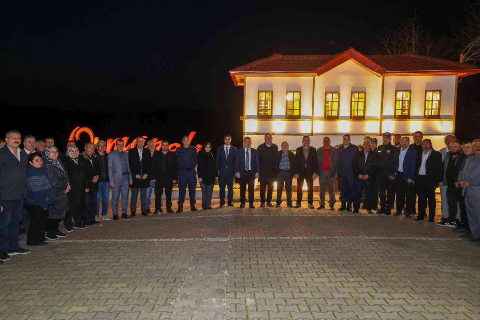 Vali Sözer, köy ve mahalle muhtarlarıyla iftar programında bir araya geldi
