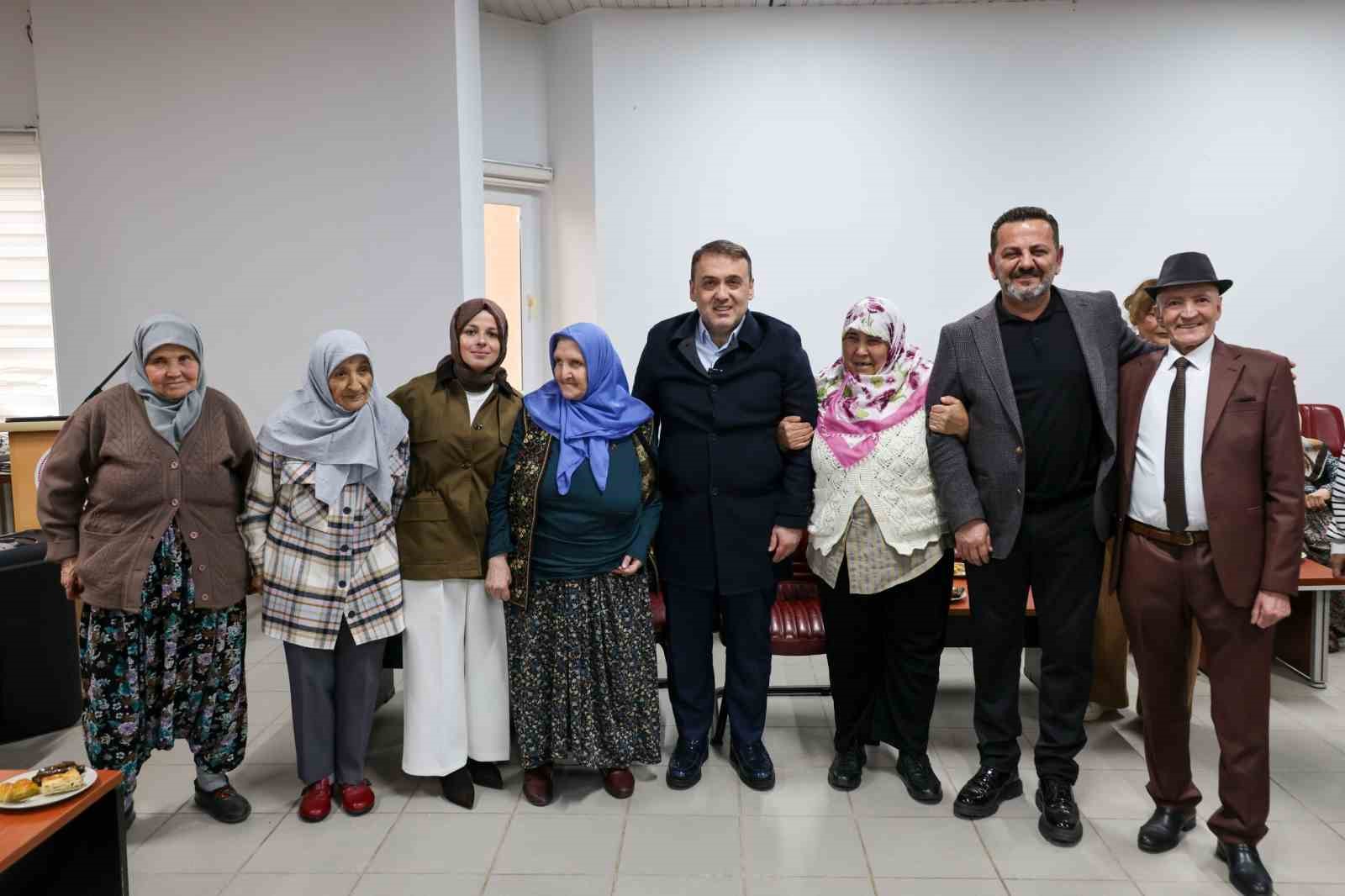 Vali Sözer Ramazan Bayramı’nın son günü hastane ve huzurevi ziyaretinde bulundu
