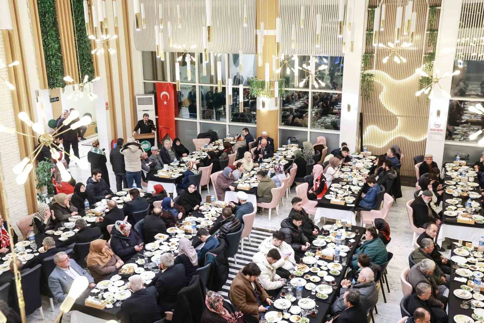 Vali Tavlı: "Şehitlerimizin emanetlerini baş tacı etmeyi samimiyetle sürdüreceğiz"
