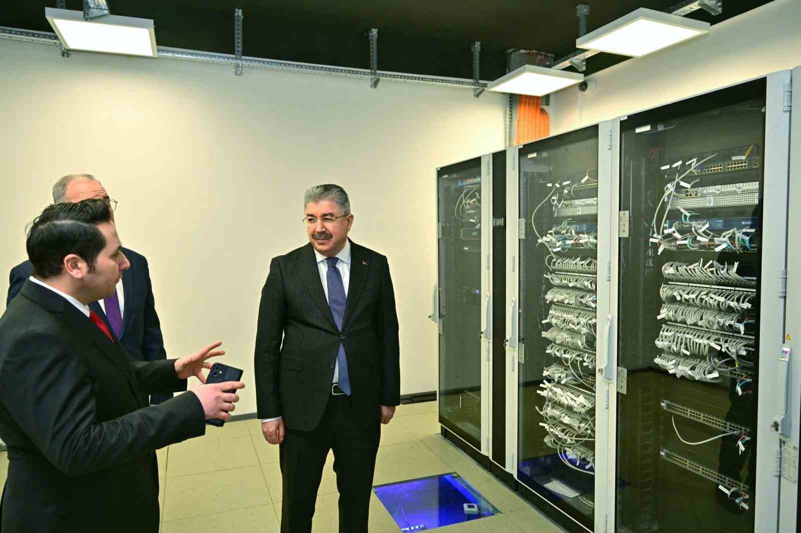 Vali Yılmaz, güvenlik ve acil durum faaliyetlerini inceledi
