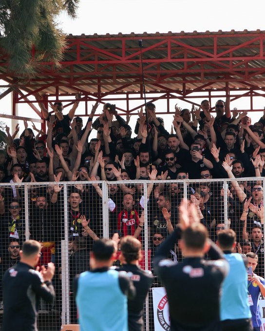 Vali Yılmaz ve Milletvekili Hatipoğlu’ndan şampiyonluk mesajı
