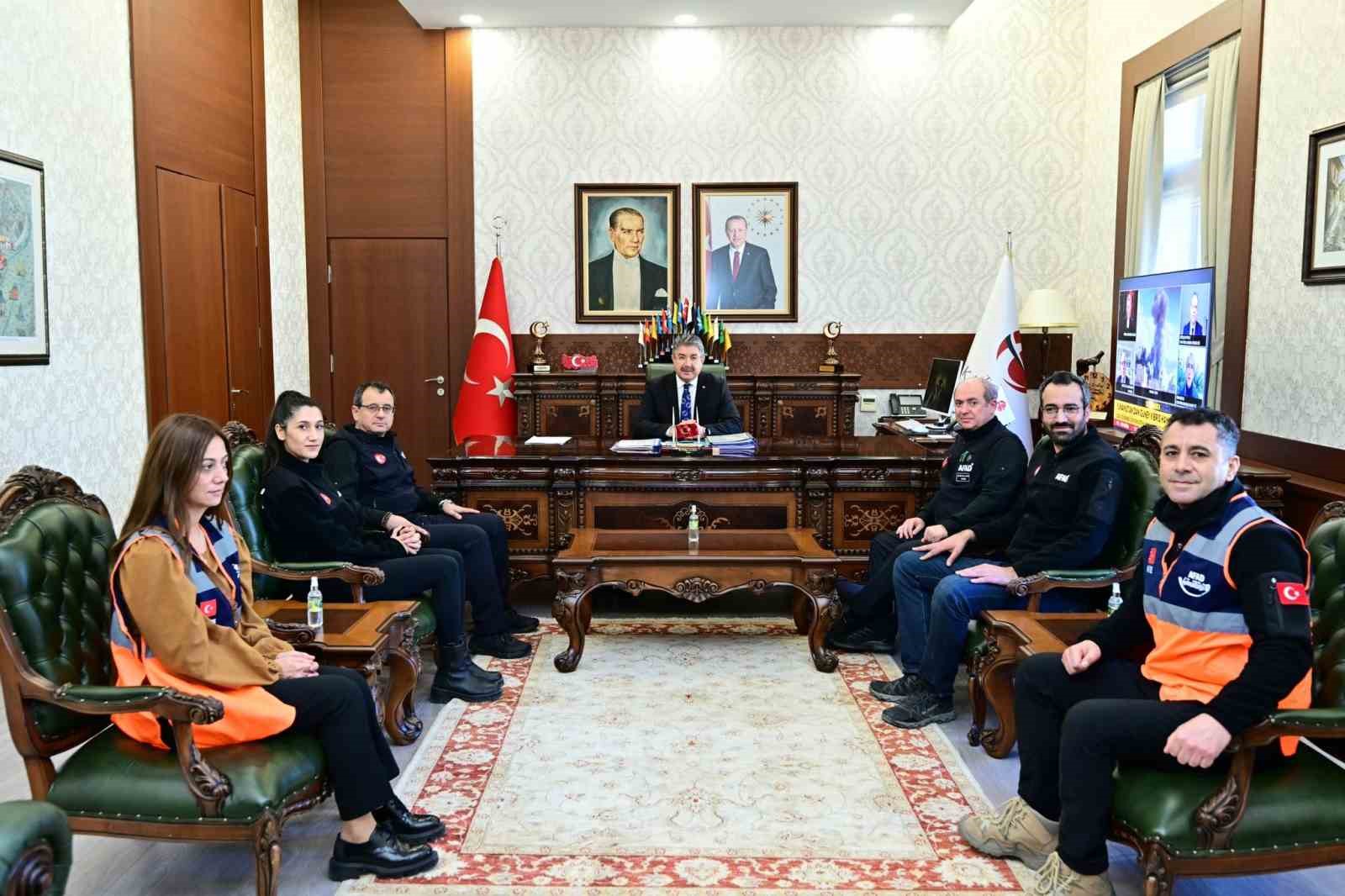 Vali Yılmaz’dan deprem gerçeğiyle ilgili önemli mesaj;
