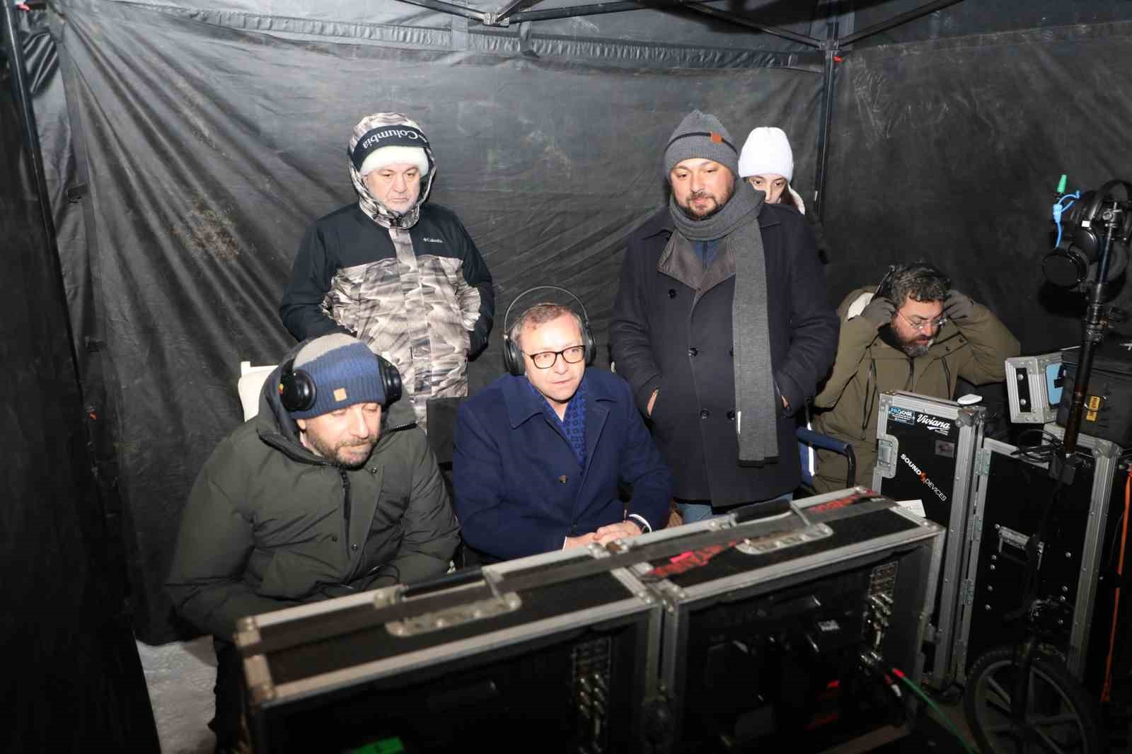 Vali Ziya Polat’tan "Veliaht" dizisi setine ziyaret
