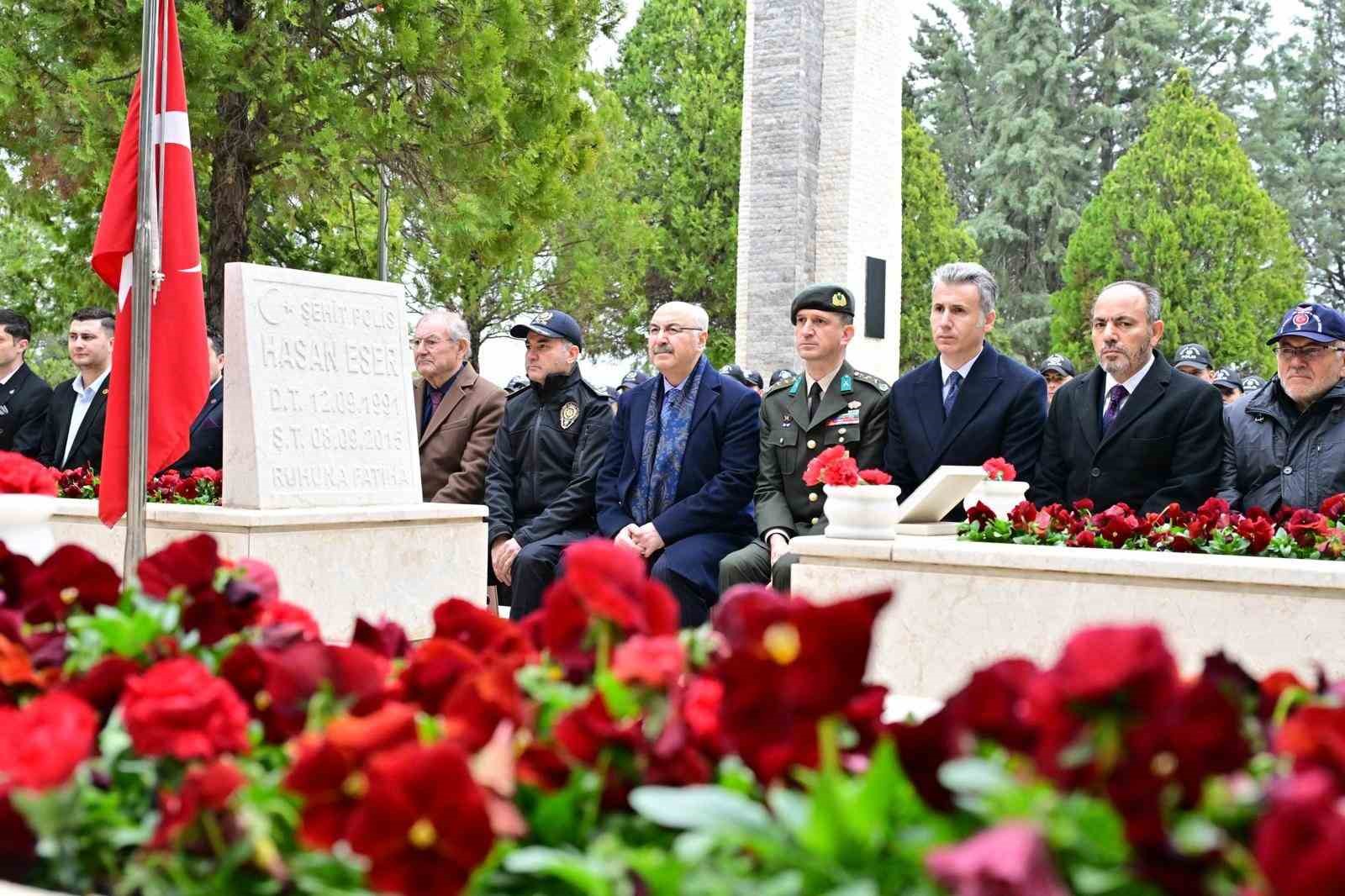 Valisi köşger şehit aileleri ve devlet korumasındaki çocuklarla bayramlaştı
