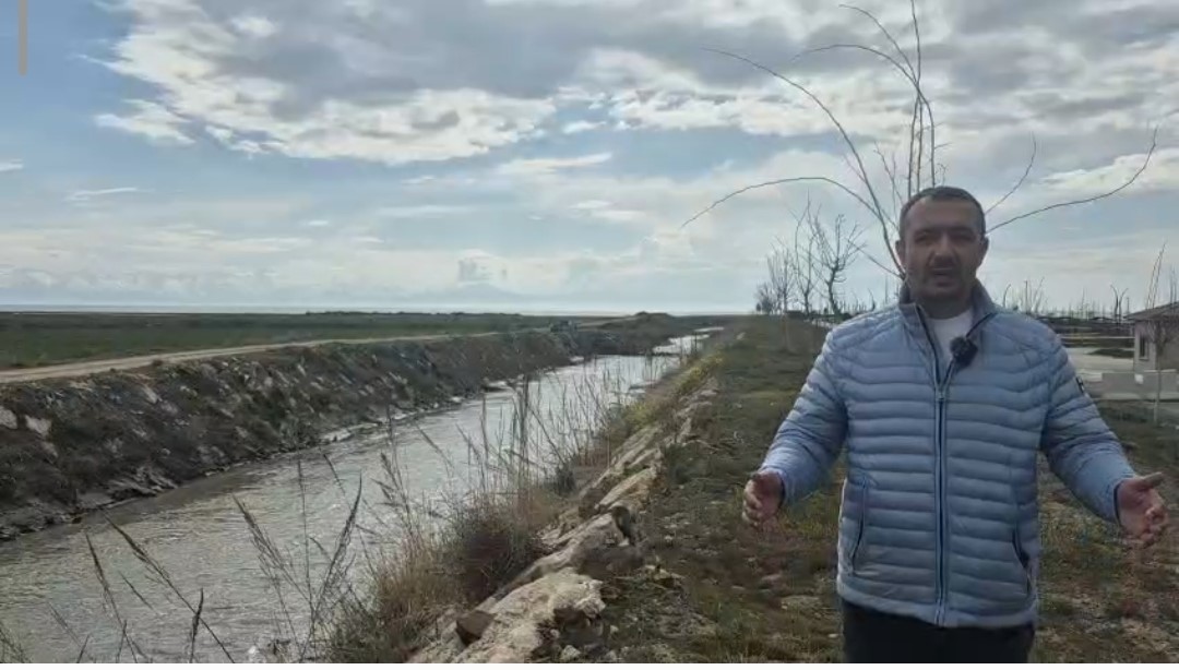 Van Gölü’nün sessiz kahramanları için yol temizliği
