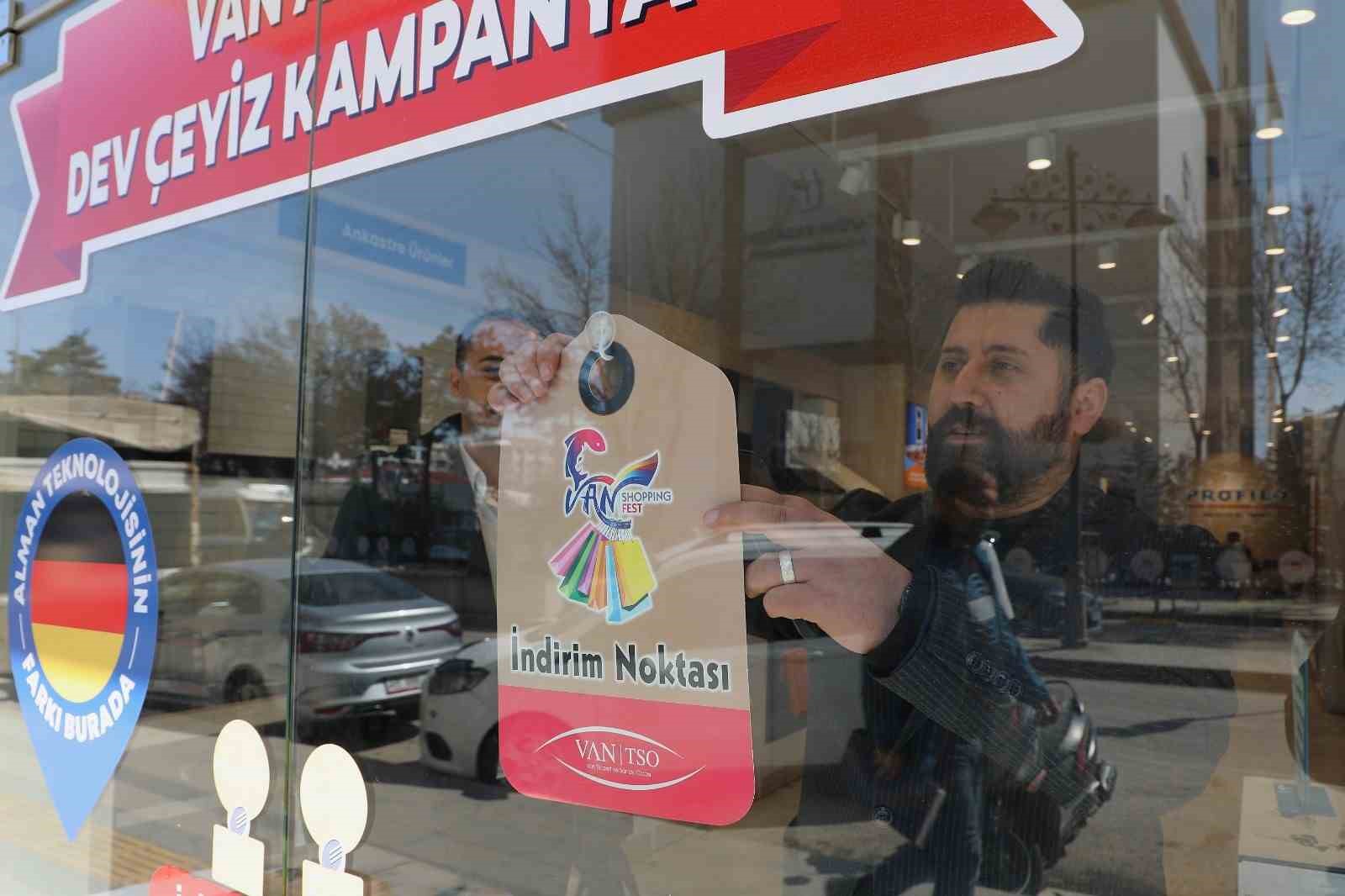 Van TSO: "Alışverişlerimizle birbirimize ve şehrimize destek olalım"
