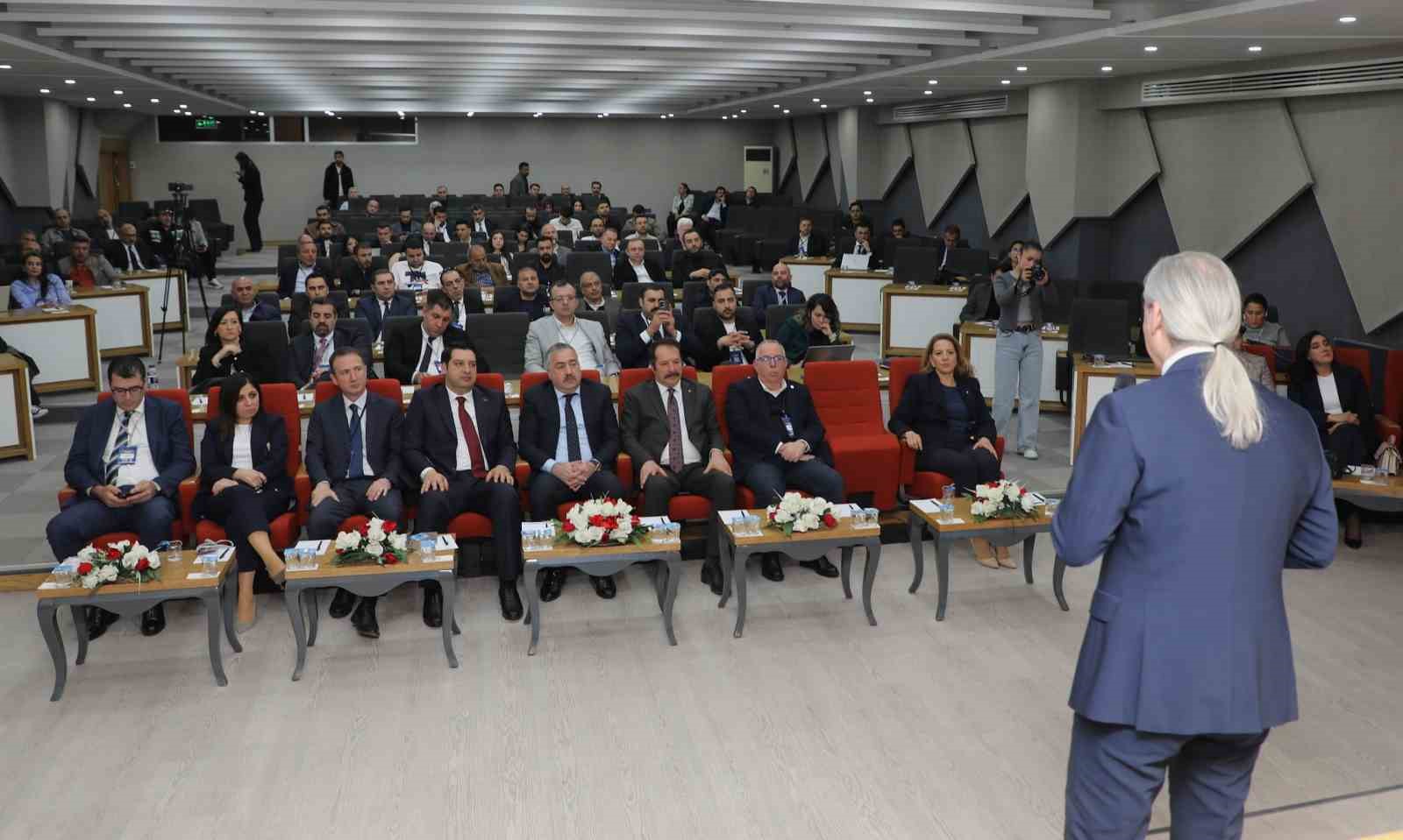 Van TSO’da "Dijital Dönüşüm Konferansı" düzenlendi
