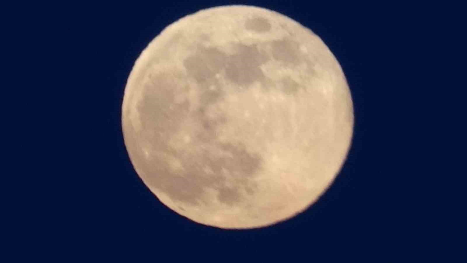 Van’da 2026’nın ilk gökyüzü şöleni: "Kurt Dolunayı" görsel şölen sundu
