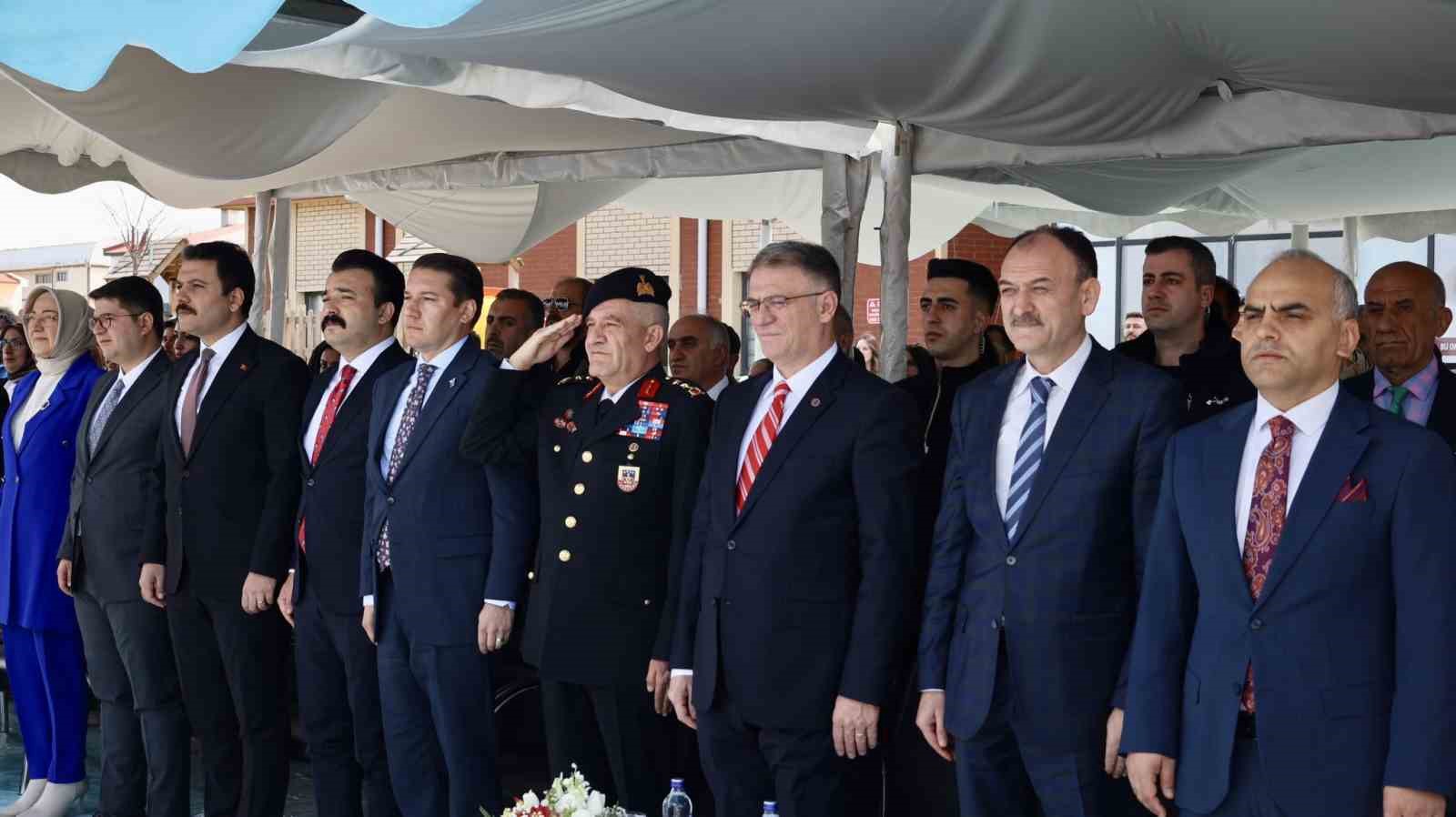 Van’da 23 Nisan Ulusal Egemenlik ve Çocuk Bayramı kutlandı
