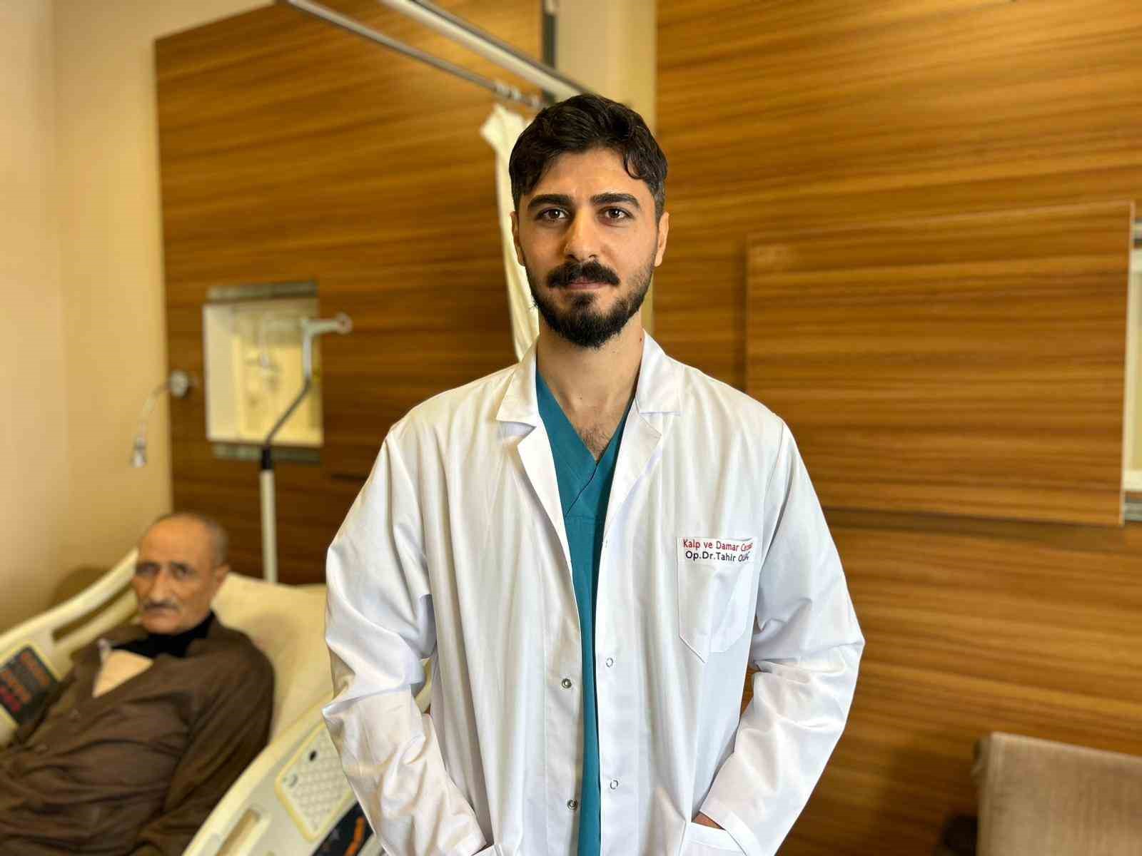 Van’da 25 dakika kalbi duran hasta bypass ameliyatıyla kurtarıldı
