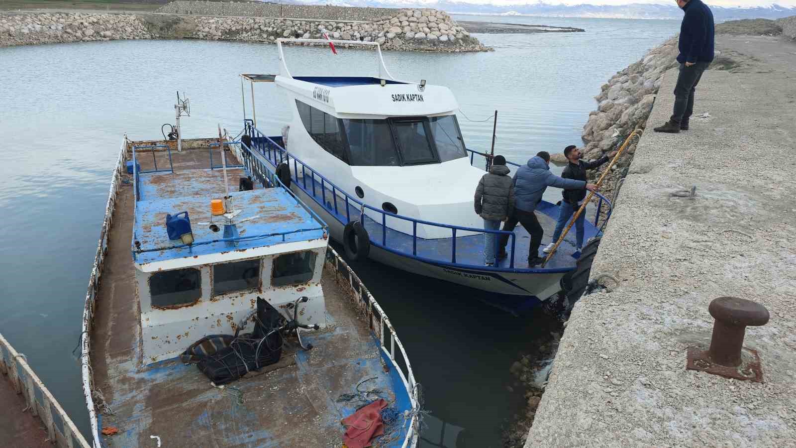 Van’da 90 günlük av yasağı başladı
Van’da 90 günlük av yasağı başladı