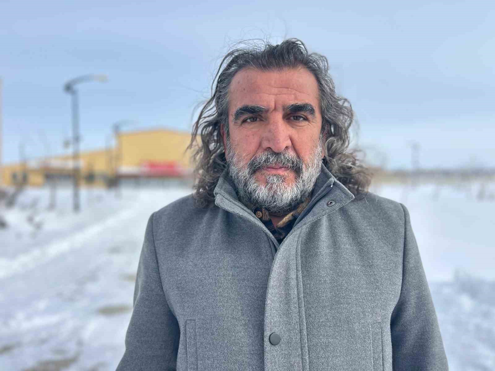 Van’da bitkin düşen yaban hayvanlarına şefkat eli
