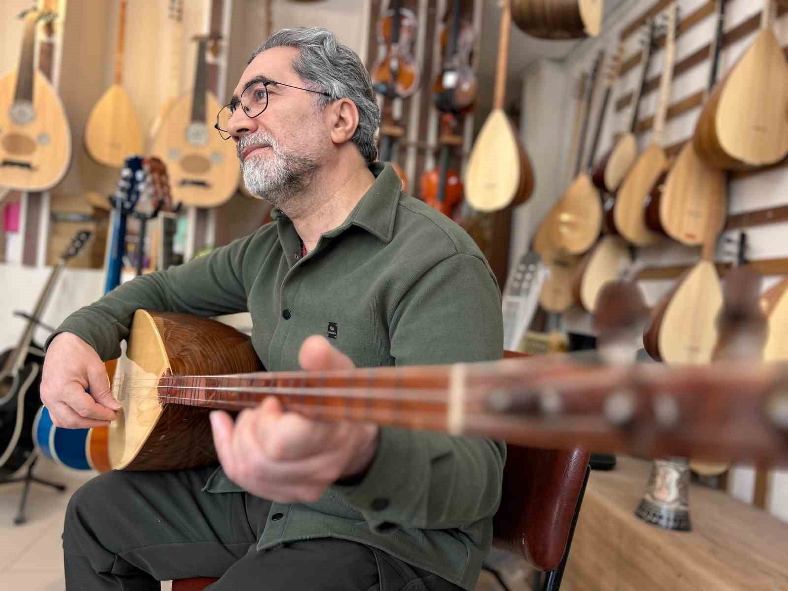 Van’da el emeğiyle üretilen bağlamalar birçok ülkeye gönderiliyor
