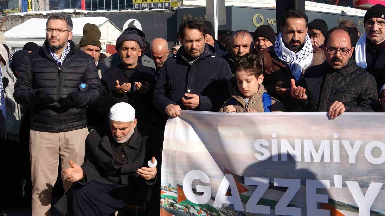 Van’da "Gazze’yi unutmayın" çağrısı yapıldı
