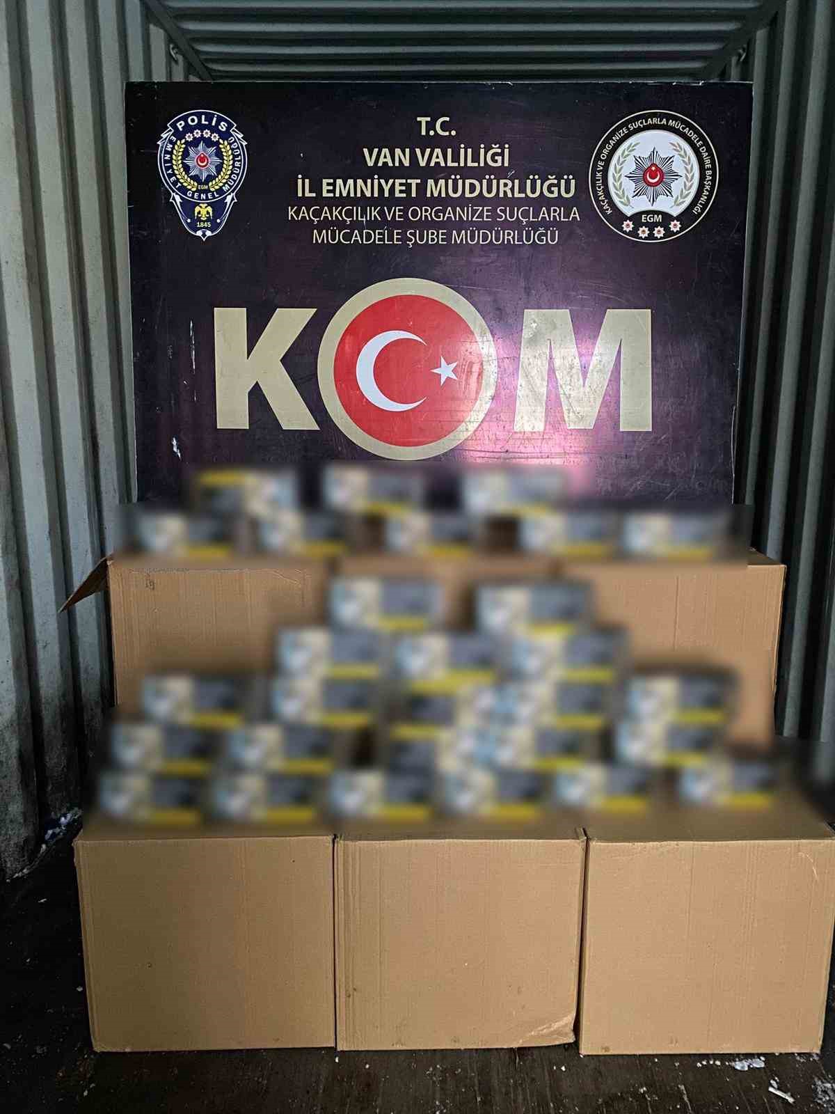 Van’da gümrük kaçağı malzeme ele geçirildi
