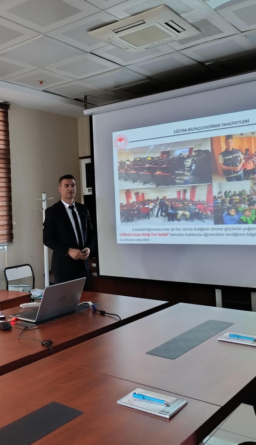 Van’da inci kefali av yasağı öncesi komisyon toplantısı yapıldı
