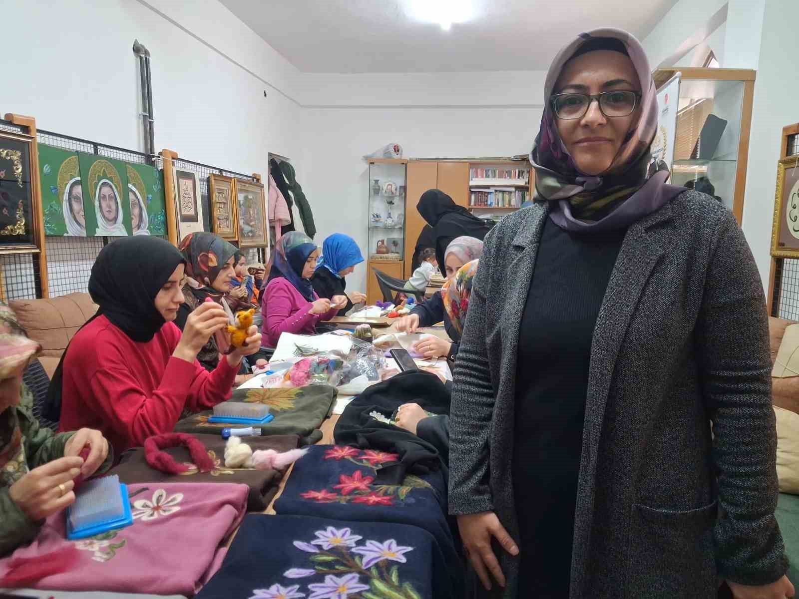 Van’da kadın emeği sanata ve ekonomiye katkı sağlıyor
