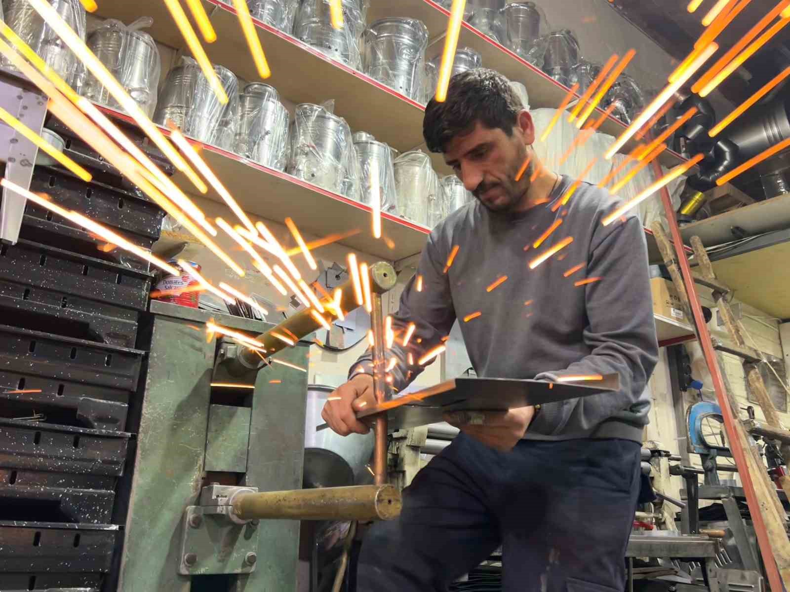 Van’da kışın uzaması semaver ve mangal sezonunu geciktirdi
