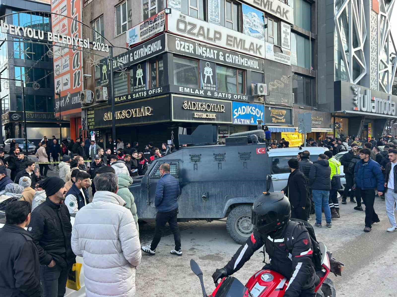 Van’da kuyumcunun altın ve paralarla kayıplara karıştı iddiası
