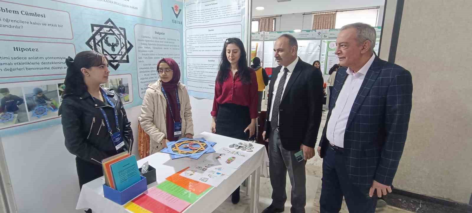 Van’da ortaokul öğrencilerinden değerler eğitimi temalı proje
