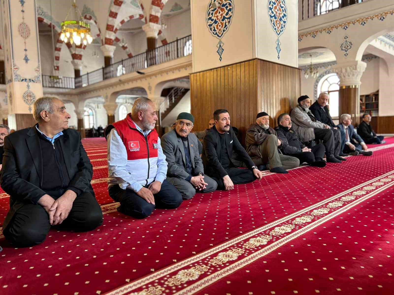 Van’da şehitler için Mevlid-i Şerif programı düzenlendi
