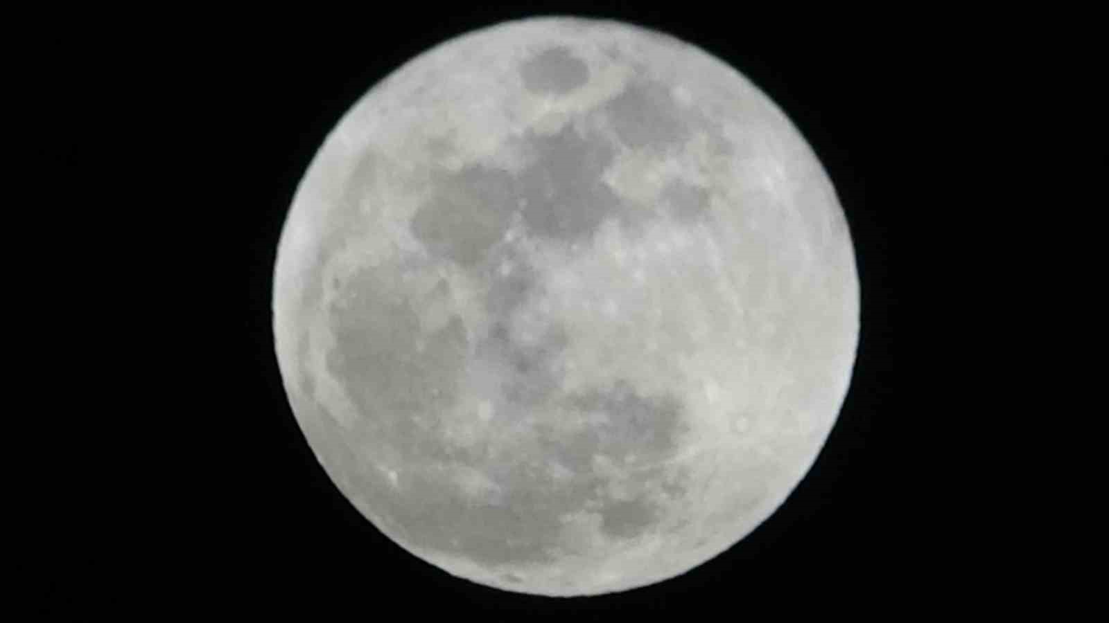 Van’da tarih ile dolunayın buluşması görsel şölen sundu
