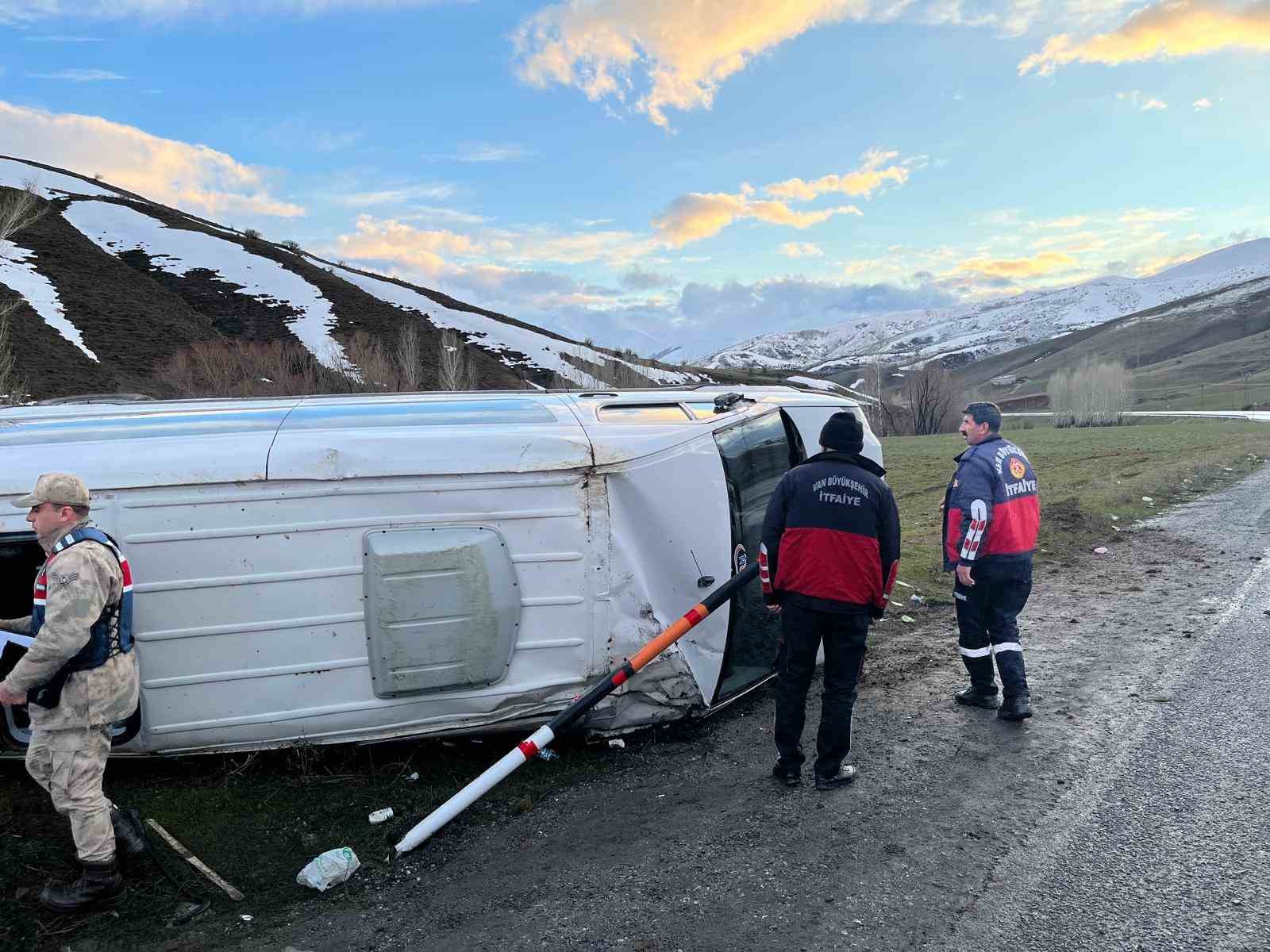 Van’da trafik kazası: 11 yaralı
