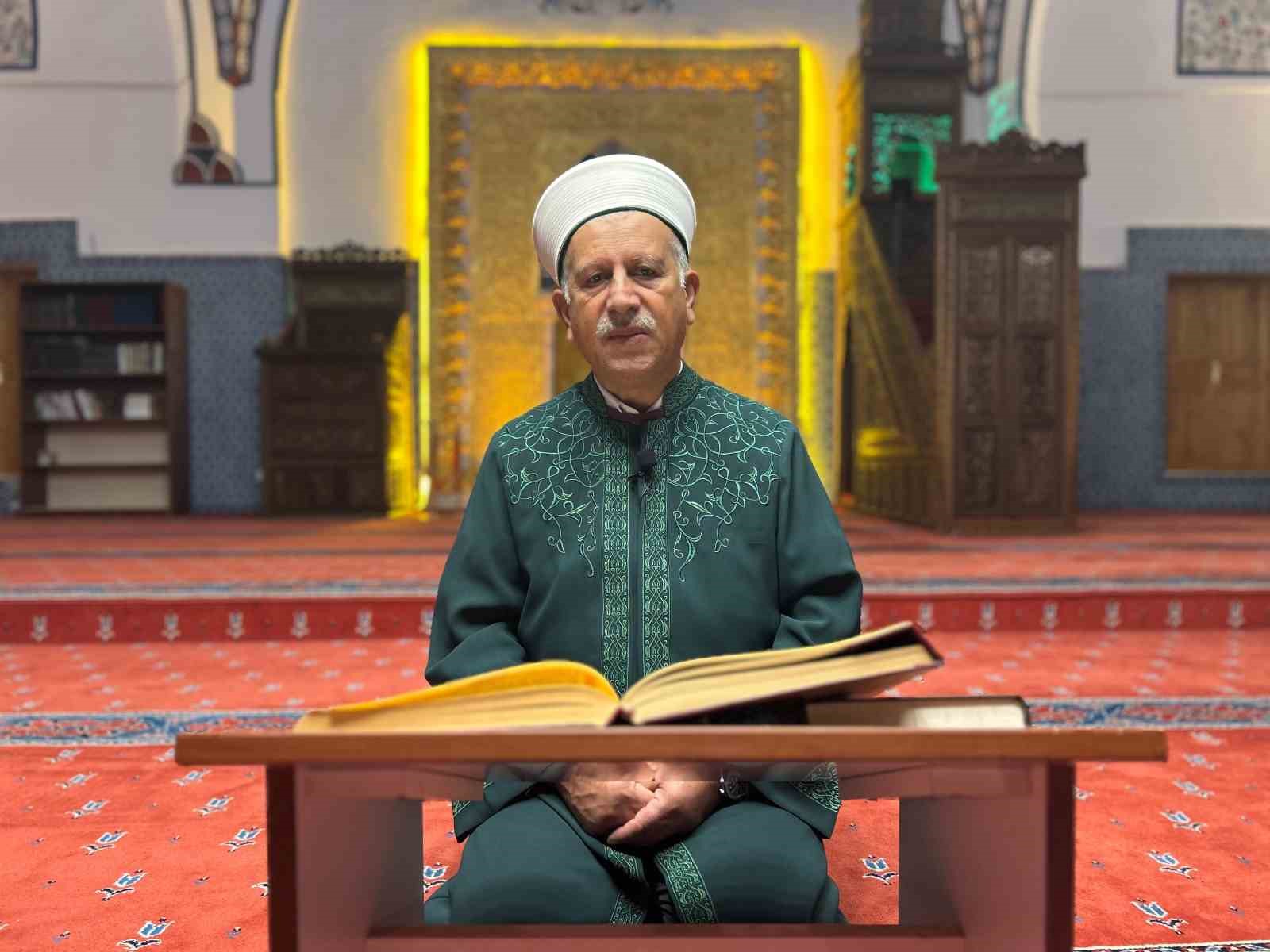 Van’da vatandaşlar itikaf sünneti için camilere kapandı
