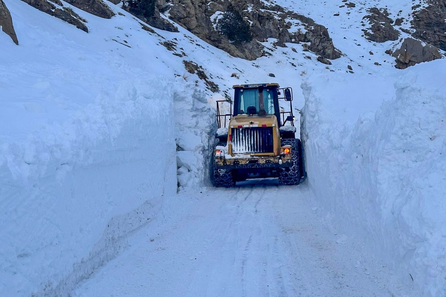 Van’da zorlu hasta kurtarma operasyonu
