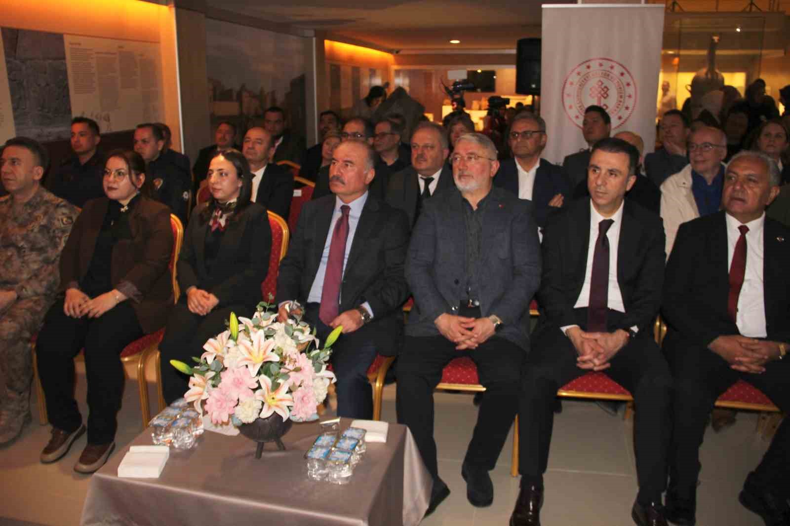 Vatandaş bulmuştu, Hititler’in en küçük boyutlu "Fırtına Tanrısı" heykelciği ilk kez sergileniyor
