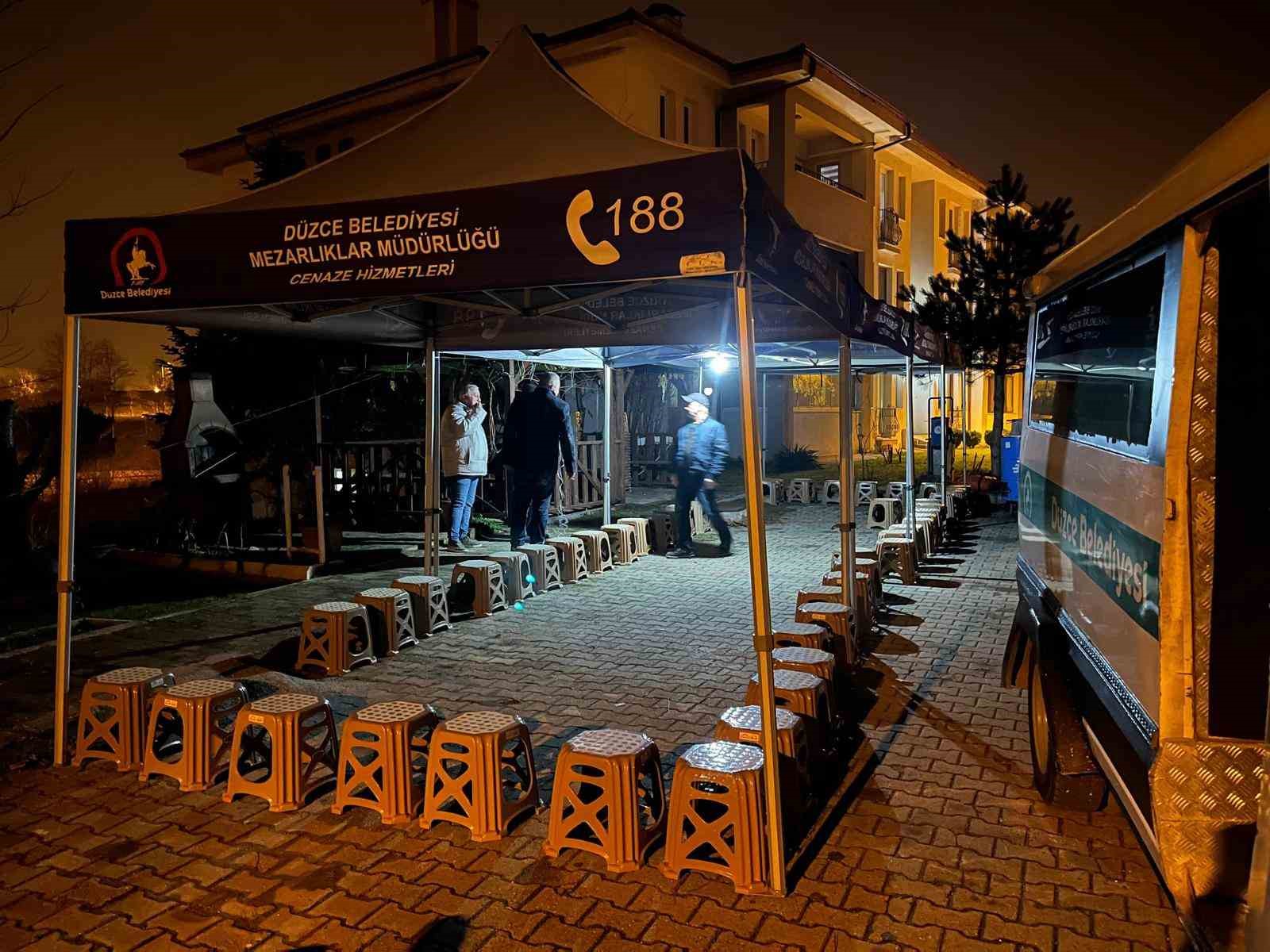 Vatandaşın en zor gününde yanında
Vatandaşın en zor gününde yanında