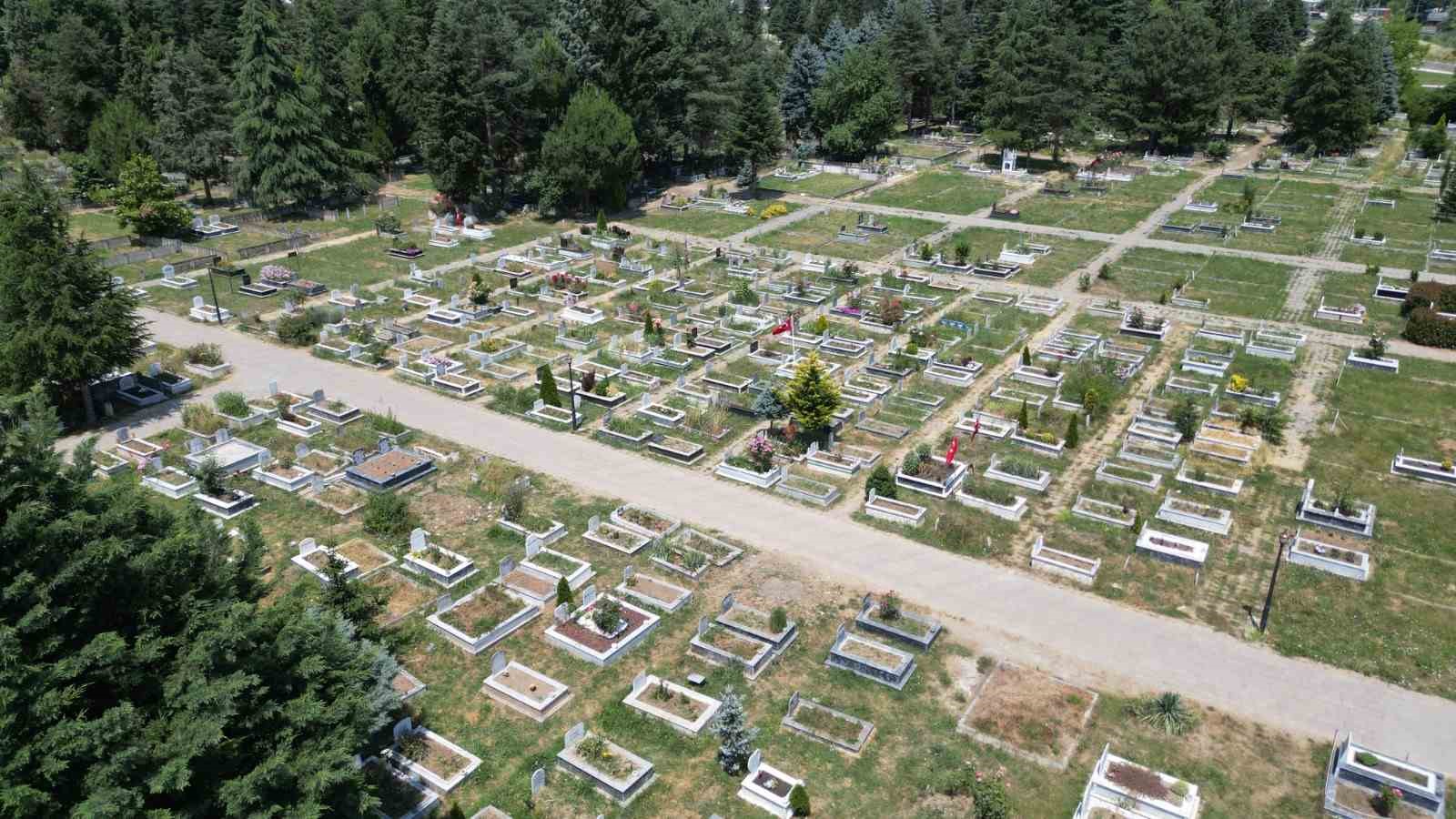 Vatandaşın en zor gününde yanında
Vatandaşın en zor gününde yanında