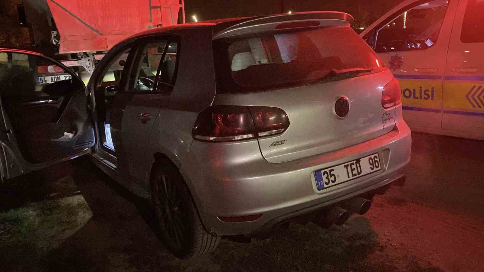 Vatandaşların ihbarı üzerine yakalandı: Abartı egzozlu araç trafikten menedildi
