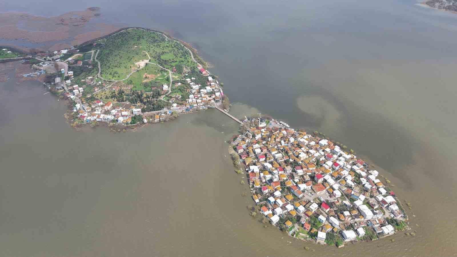"Velhasıl sudan ibaret Bursa"nın dağı ovası suyla doldu
