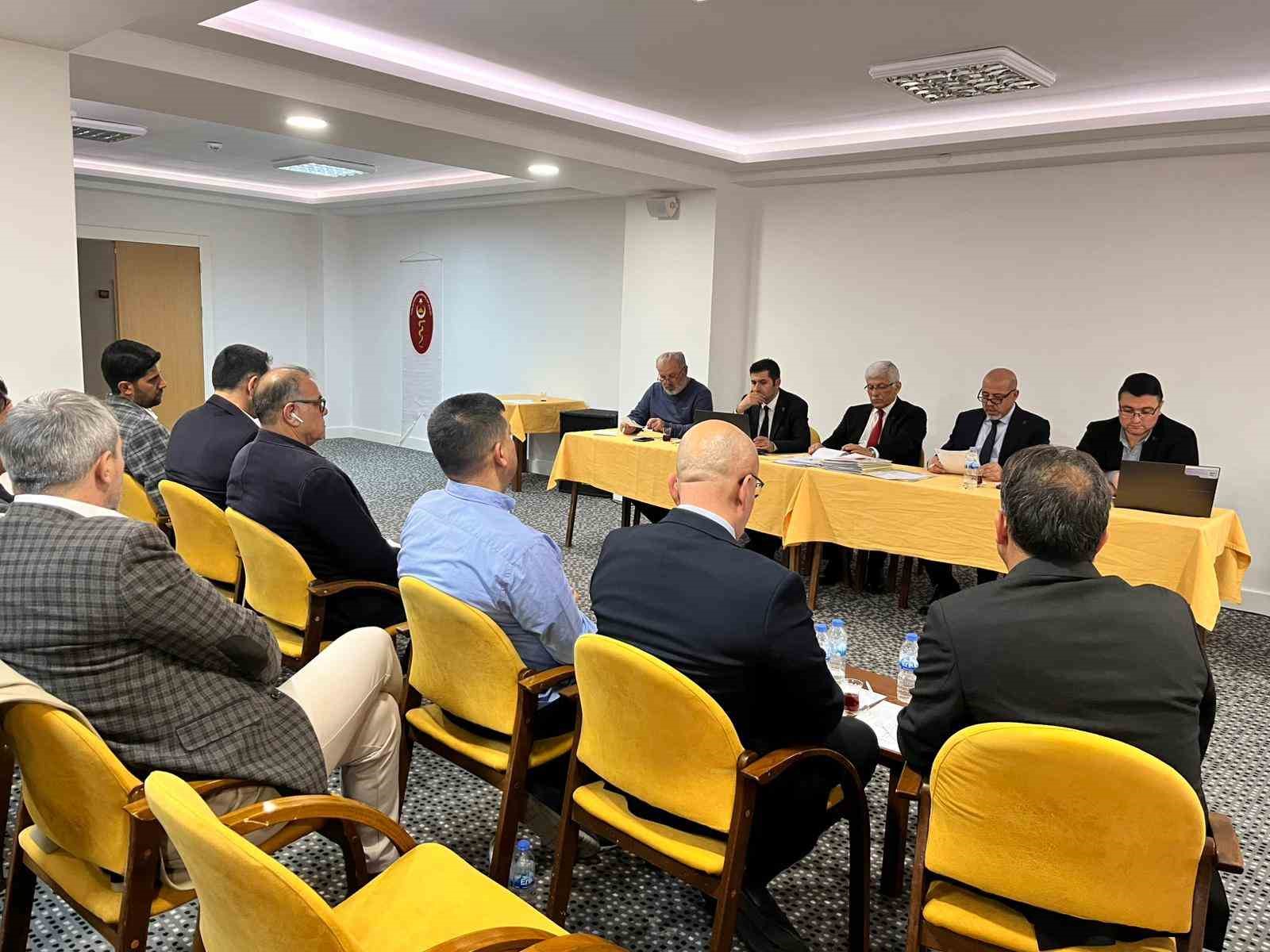 Veteriner hekimlik mesleği Niğde’de bölge toplantısında masaya yatırıldı
