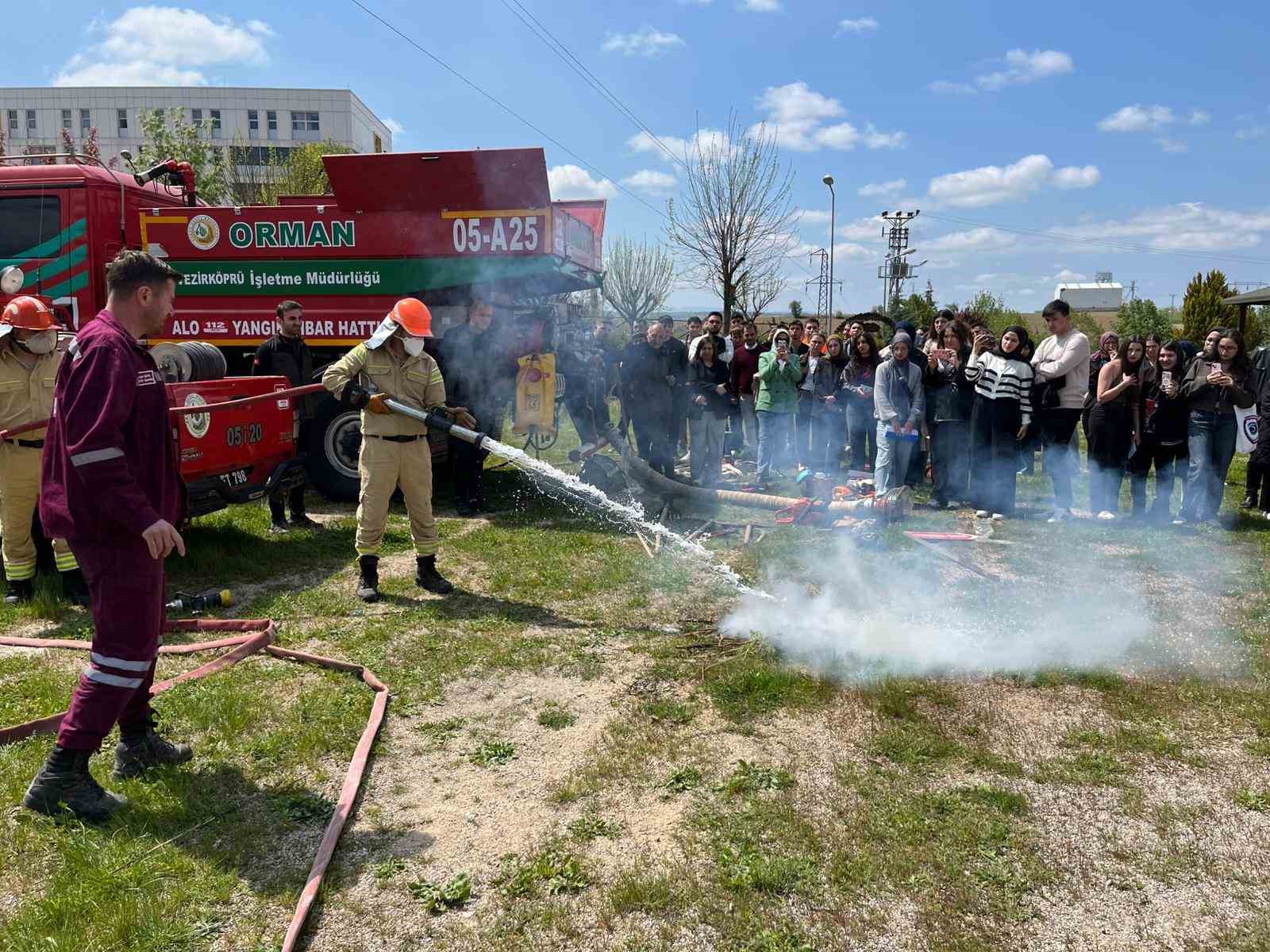 Vezirköprü MYO’da Yangın Gönüllüsü Eğitimi
