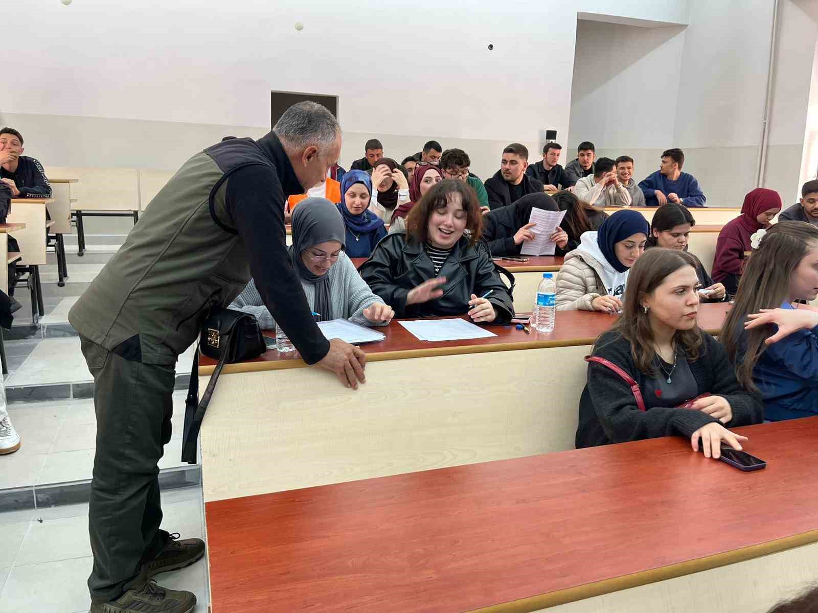 Vezirköprü MYO’da Yangın Gönüllüsü Eğitimi
