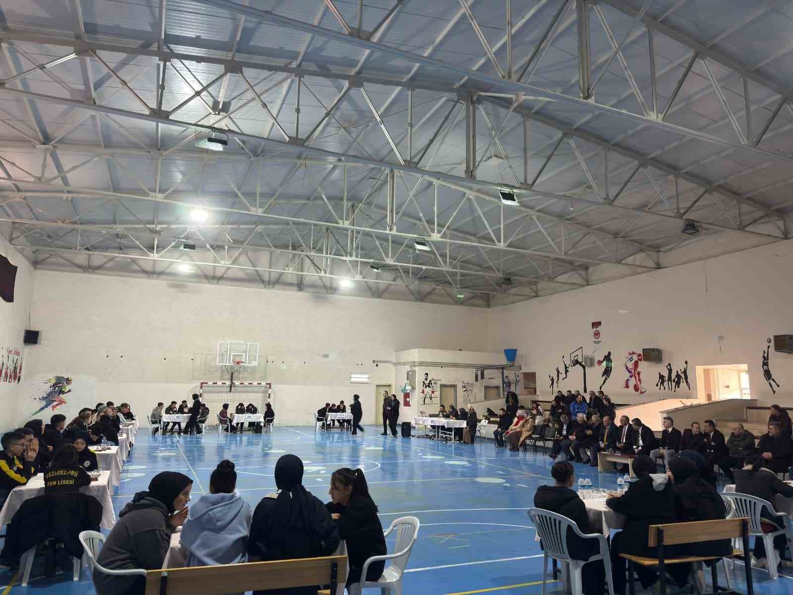 Vezirköprü’de liseler arası bilgi yarışması yapıldı
