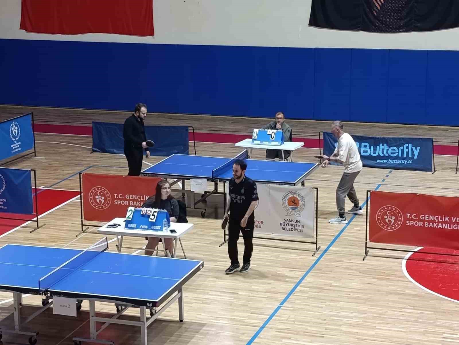 Vezirköprü’de sağlık çalışanları masa tenisi turnuvası
